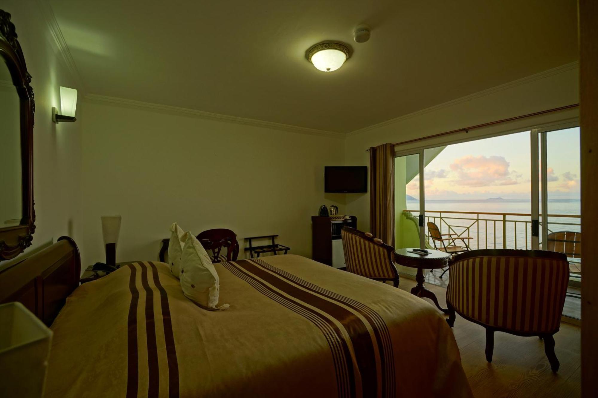 Treasure Cove Hotel & Restaurant Bel Ombre Esterno foto