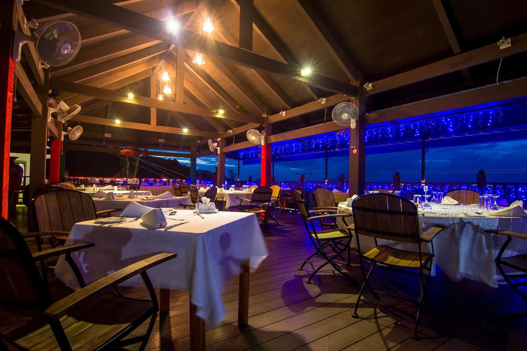 Treasure Cove Hotel & Restaurant Bel Ombre Esterno foto